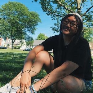 Meet your Posher, Emily